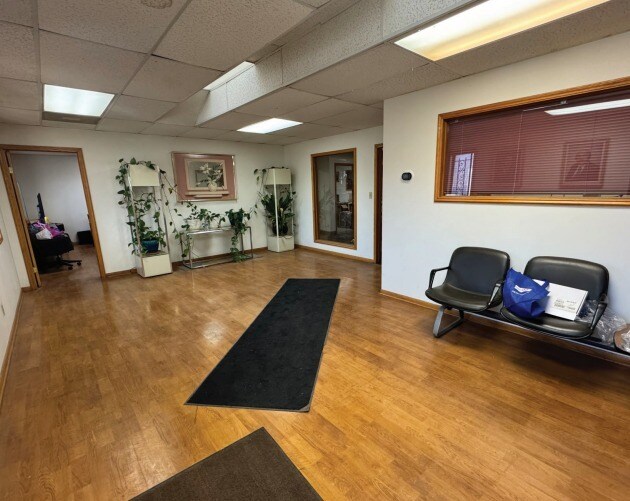 2545 N 30th St, Milwaukee, WI à louer - Photo intérieure - Image 3 de 6