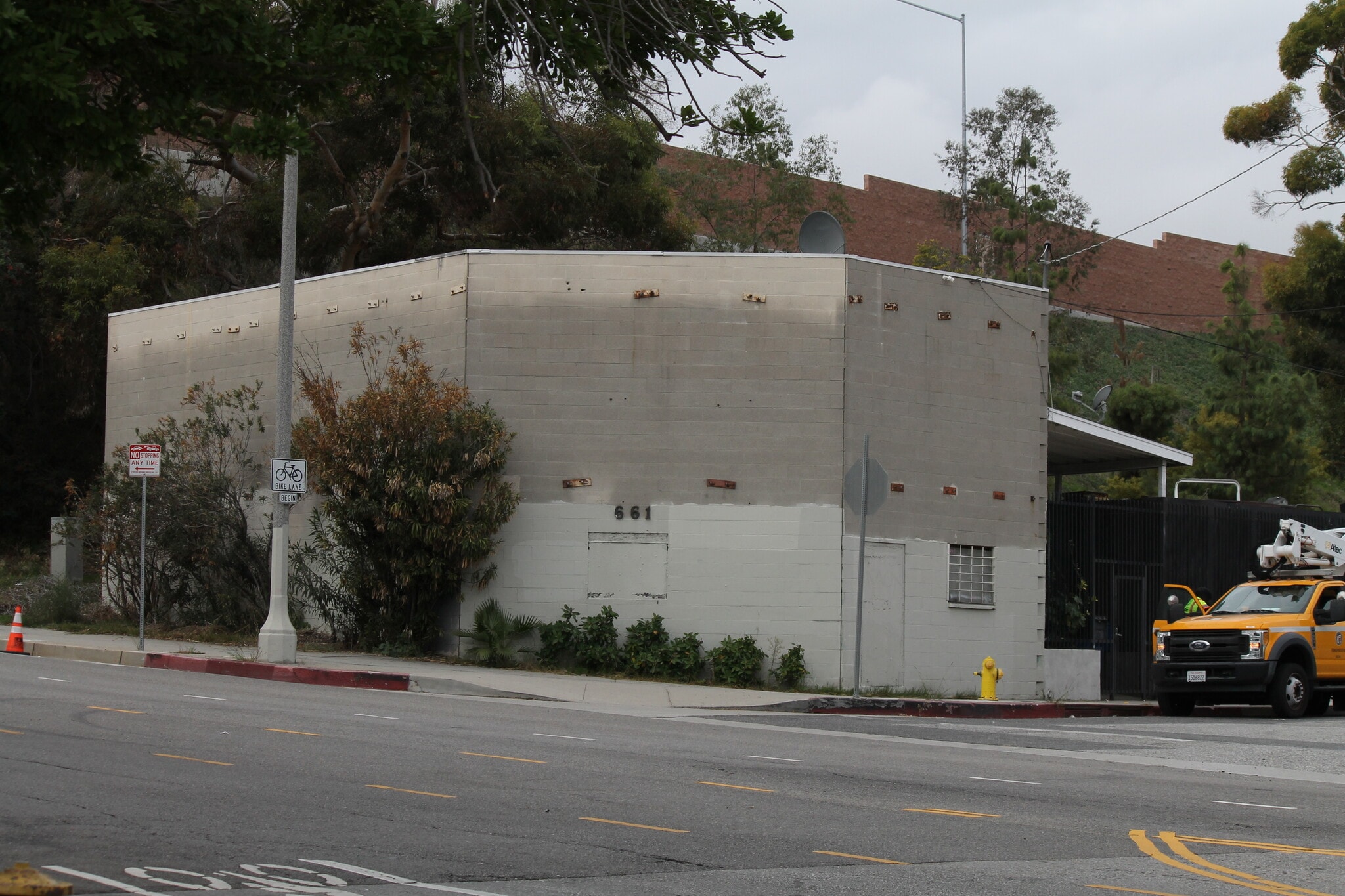 661 N Pacific Ave, San Pedro, CA for sale Primary Photo- Image 1 of 25
