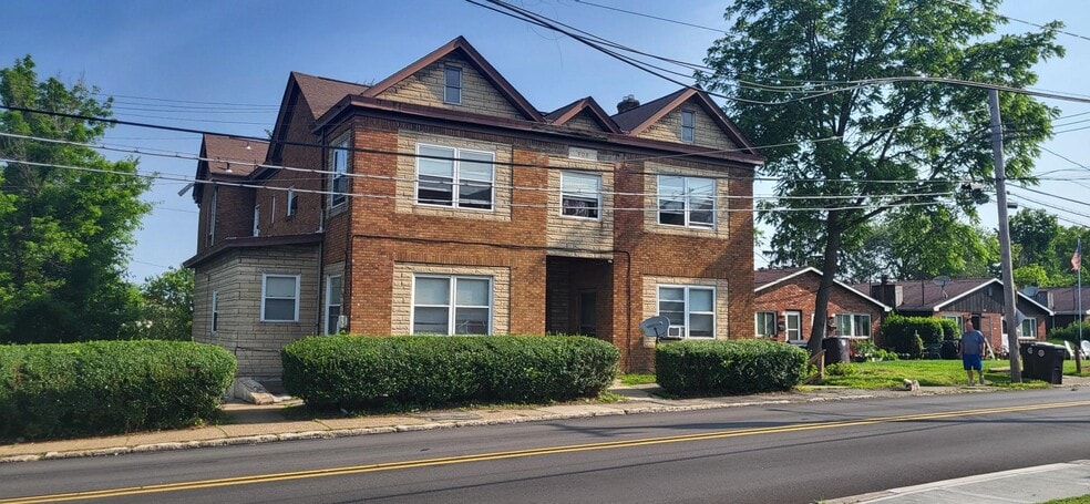 2769 Churchview Ave, Pittsburgh, PA for sale - Primary Photo - Image 1 of 1