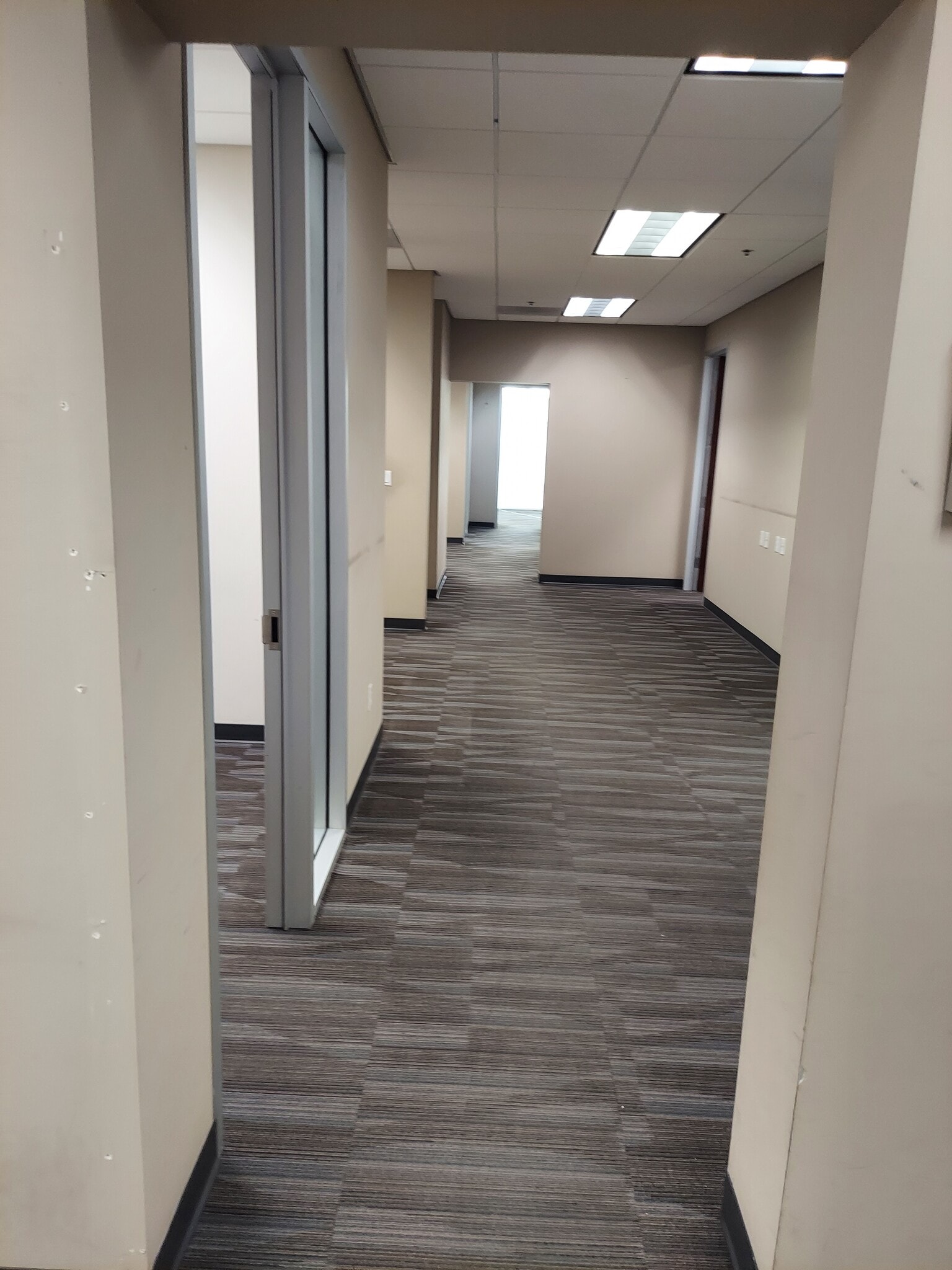 123 E Valley Blvd, San Gabriel, CA à louer Photo intérieure- Image 1 de 7