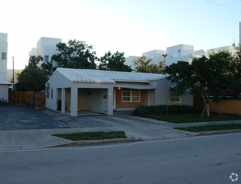 724 NE 3rd Ave, Fort Lauderdale, FL à vendre - Photo principale - Image 1 de 2