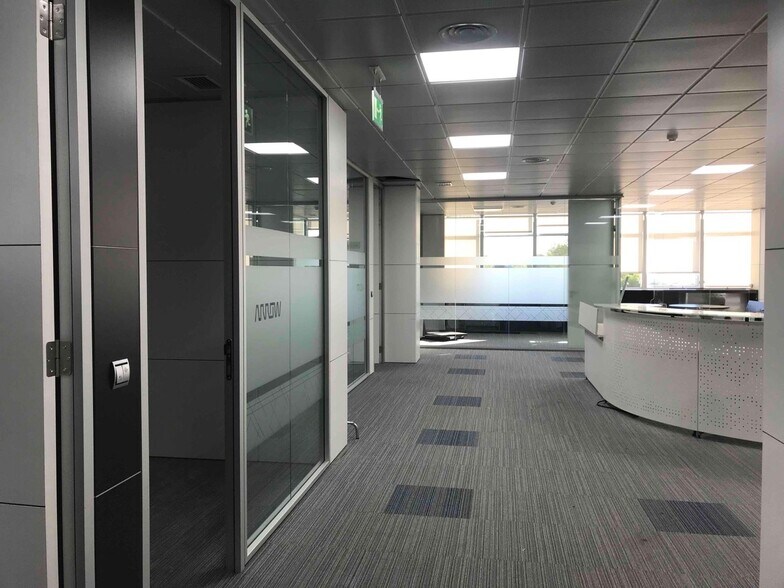 Bureau dans Alcobendas, Madrid à louer - Photo du bâtiment - Image 2 de 4
