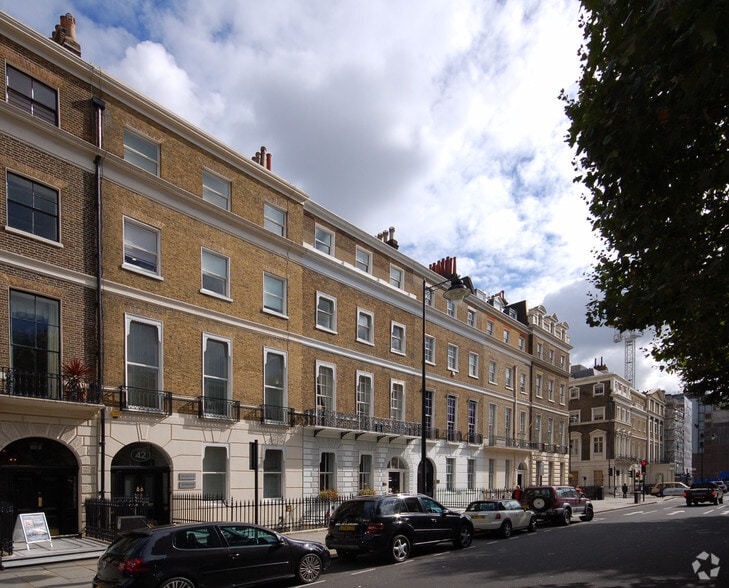 42 Portland Pl, London for lease - Building Photo - Image 2 of 11