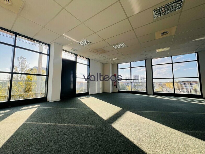 9 Rue Louis Courtois De Viçose, Toulouse à louer - Photo du bâtiment - Image 1 de 19