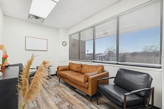 955 N Adams St, Papillion, NE à louer Photo intérieure- Image 1 de 21