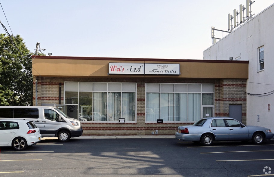 110 Mcclean Ave, Staten Island, NY à louer - Photo du bâtiment - Image 1 de 2