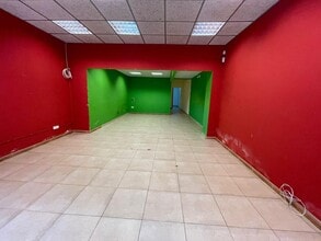 Commerce de détail dans L'Hospitalet de Llobregat, Barcelona à louer Photo intérieure- Image 2 de 9