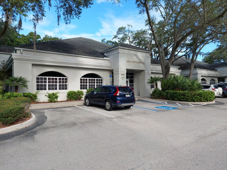 1696 W Hibiscus Blvd, Melbourne, FL for lease - Building Photo - Image 3 of 8