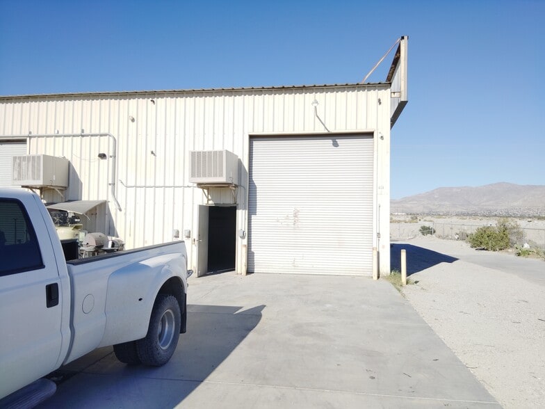 65355 Dillon Rd, Desert Hot Springs, CA à louer - Photo du bâtiment - Image 3 de 10