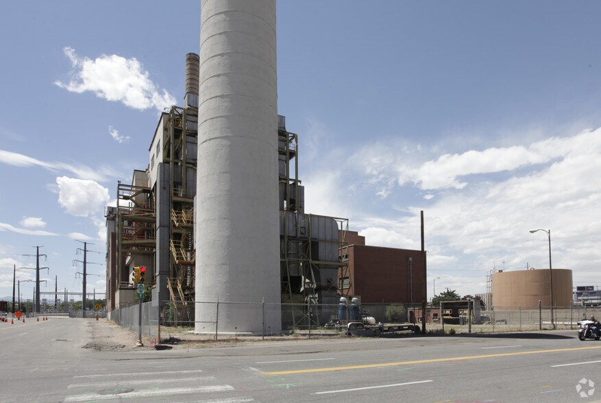 1335 Zuni St, Denver, CO à vendre - Photo du bâtiment - Image 2 de 2