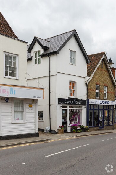 128 High St, Ongar à louer - Photo du bâtiment - Image 2 de 5