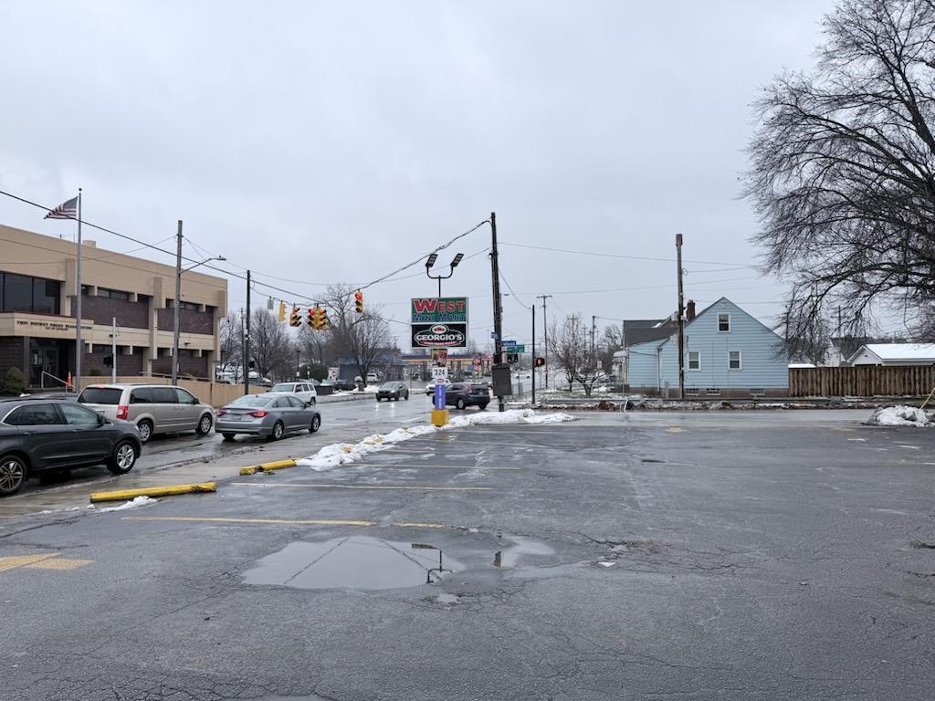 3890 130th St, Cleveland, OH à louer Photo principale- Image 1 de 3