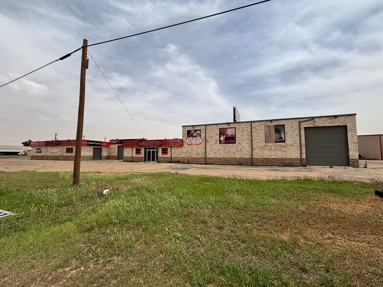 10101 Highway 87, Lubbock, TX à vendre - Photo du bâtiment - Image 1 de 39