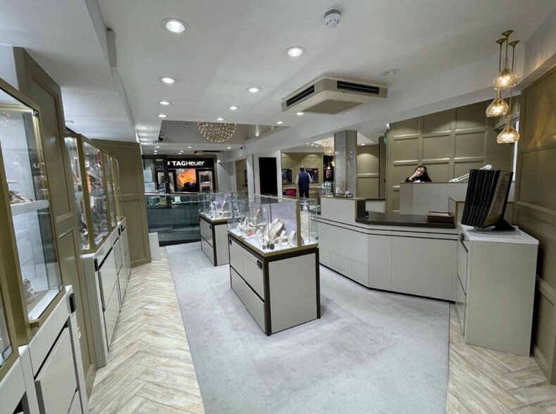 67-69 Toll Gavel, Beverley for lease - Interior Photo - Image 3 of 6