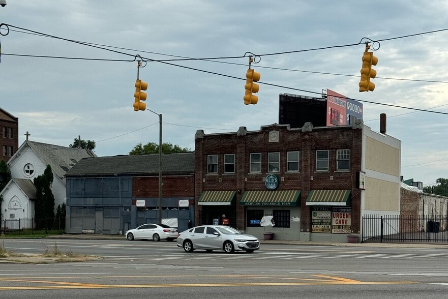 9934-9940 Harper Ave, Detroit, MI for lease - Building Photo - Image 3 of 6