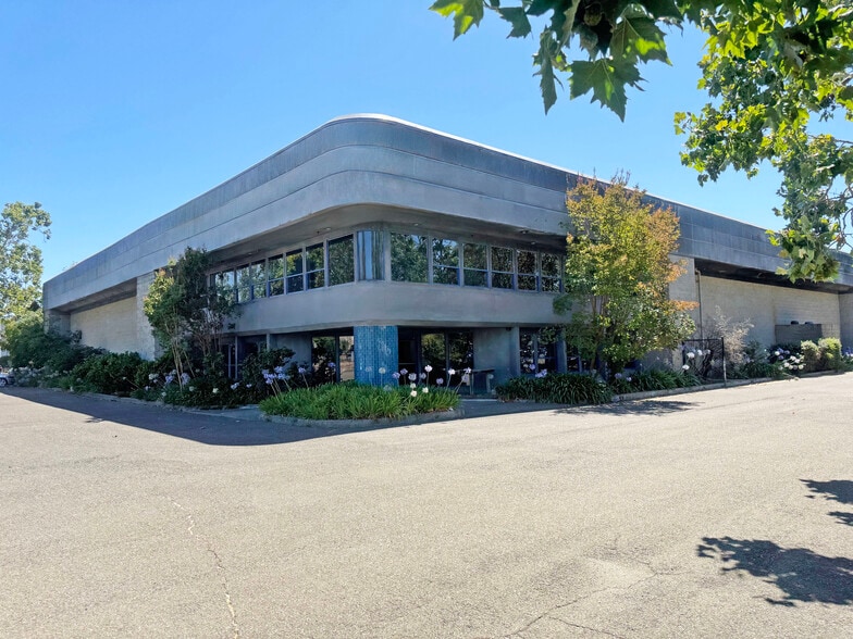 2811 Dowd Dr, Santa Rosa, CA for lease - Building Photo - Image 1 of 7