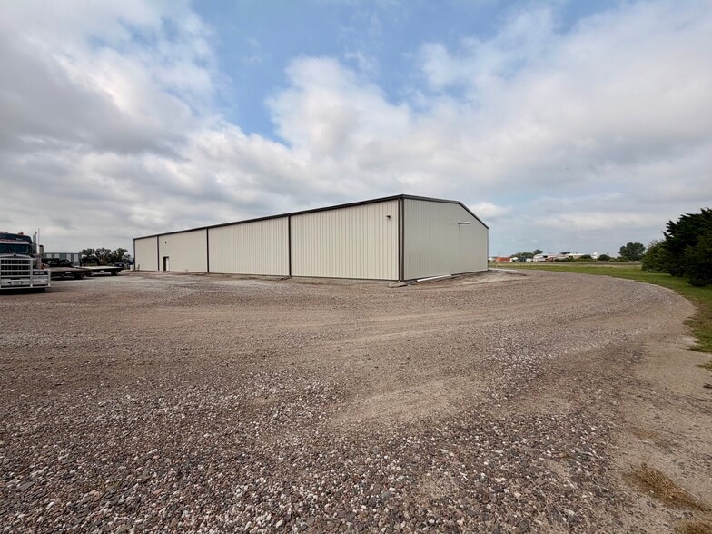 1314 8th St, Gothenburg, NE à vendre - Photo du bâtiment - Image 3 de 37