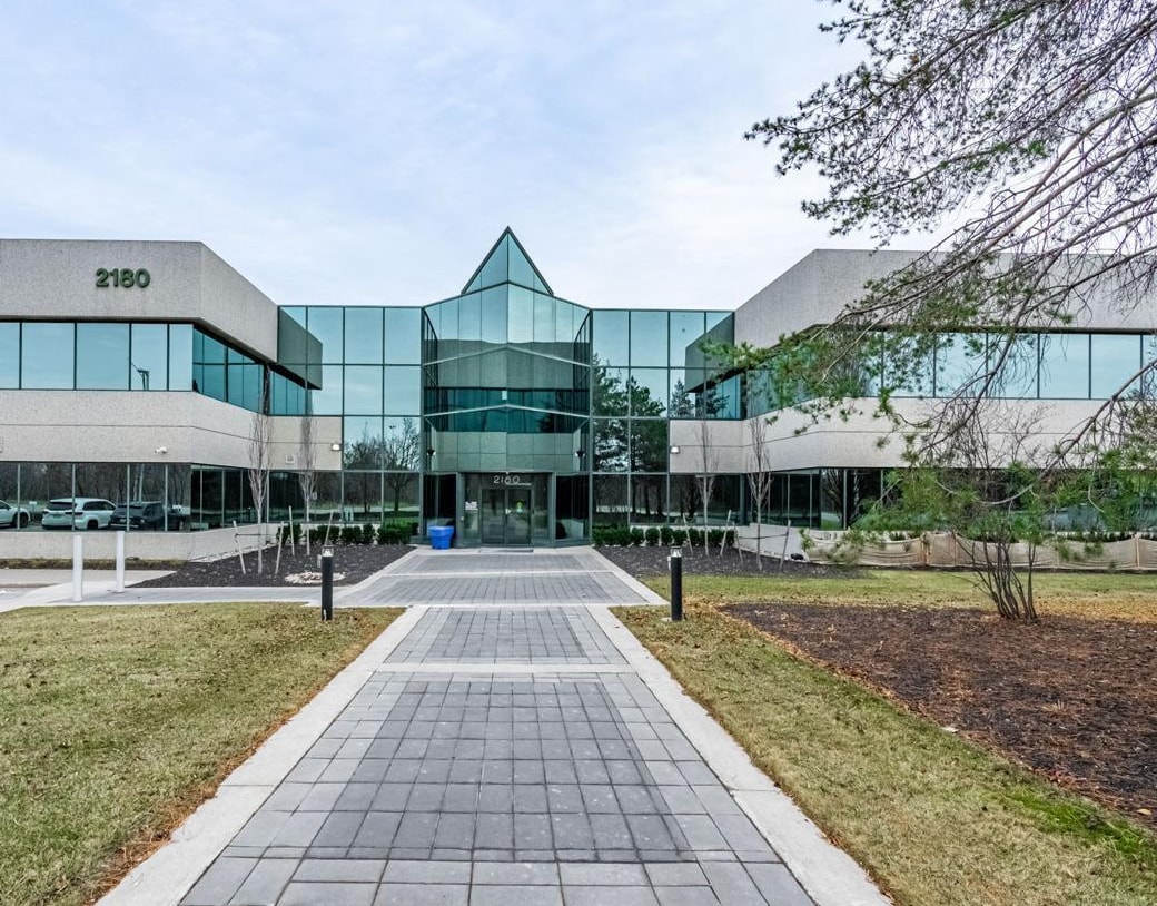 2180 Meadowvale Blvd, Mississauga, ON à louer Photo du bâtiment- Image 1 de 27