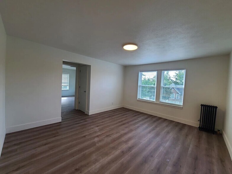 917 Pearl St, Saint Joseph, MI à vendre - Photo du bâtiment - Image 3 de 7