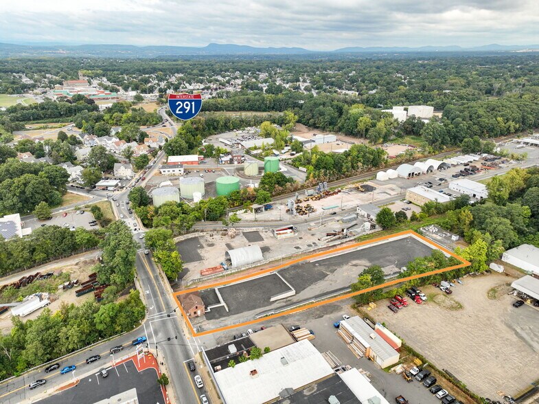 145 Armory St, Springfield, MA à louer - Photo du bâtiment - Image 2 de 5