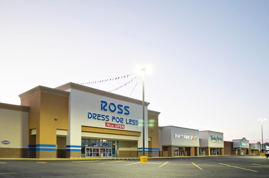 2010 S Caraway Rd, Jonesboro, AR for lease - Building Photo - Image 2 of 6