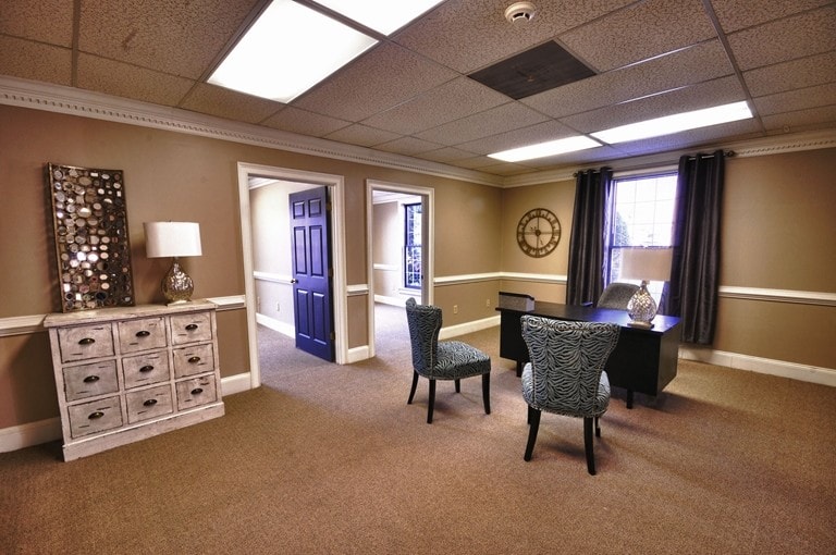 320 Cherokee St NE, Marietta, GA à louer - Photo intérieure - Image 2 de 5