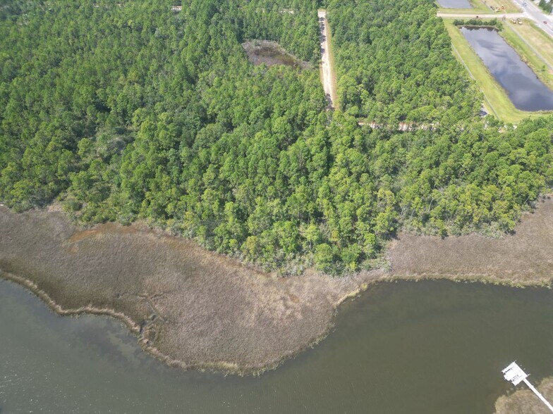 Del Rey St, Milton, FL for sale - Building Photo - Image 2 of 11