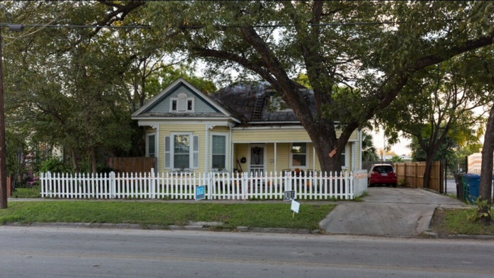 919 Camden St, San Antonio, TX à vendre - Photo principale - Image 1 de 1