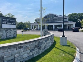 Wrentham Outlets - Convenience Store