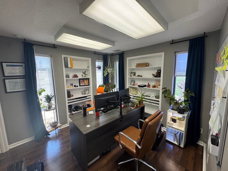 909 N Scott Ave, Belton, MO à vendre - Photo du bâtiment - Image 3 de 7