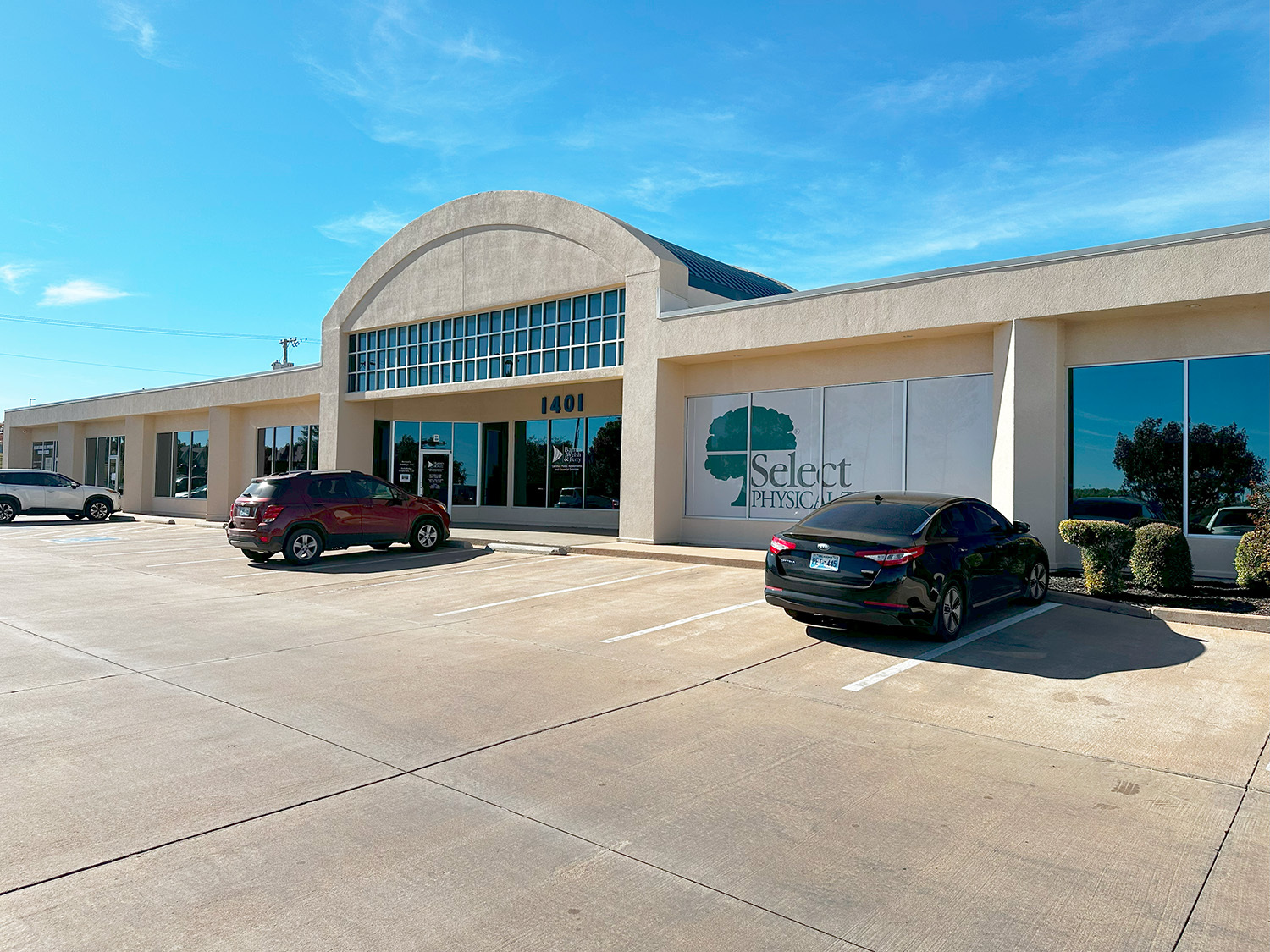 1401 SW Park Ridge Blvd, Lawton, OK for sale Building Photo- Image 1 of 12