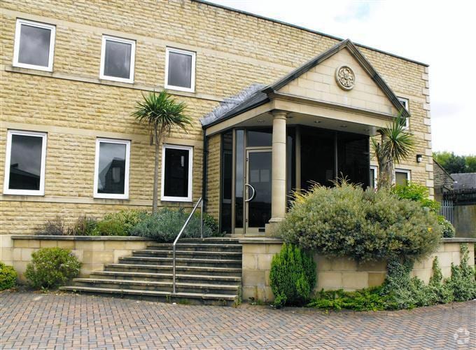 Bradford Rd, Batley for lease Building Photo- Image 1 of 8