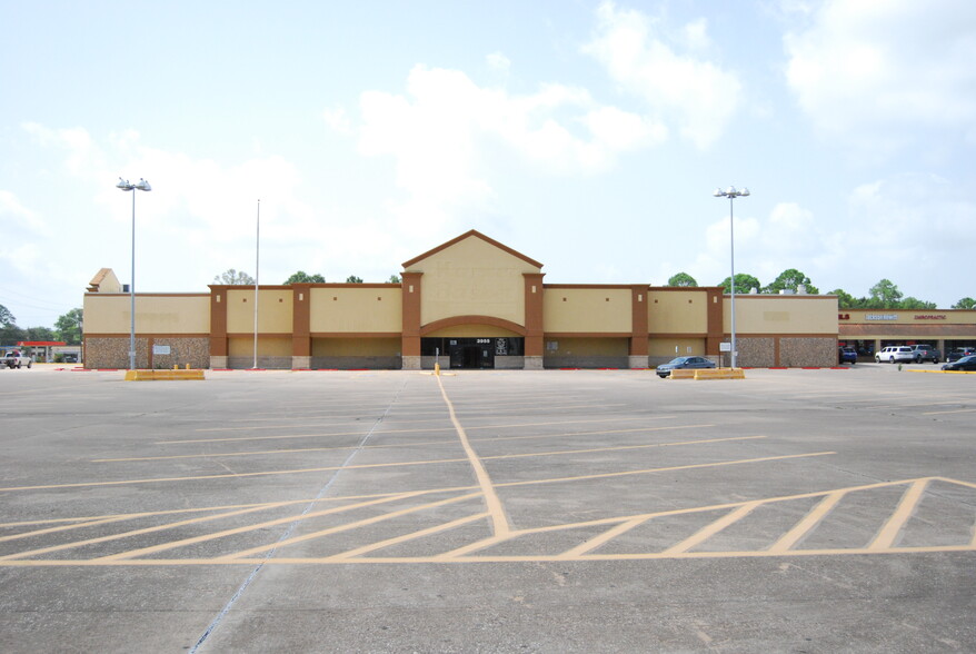 3955-3965 Phelan Blvd, Beaumont, TX for lease - Building Photo - Image 1 of 7