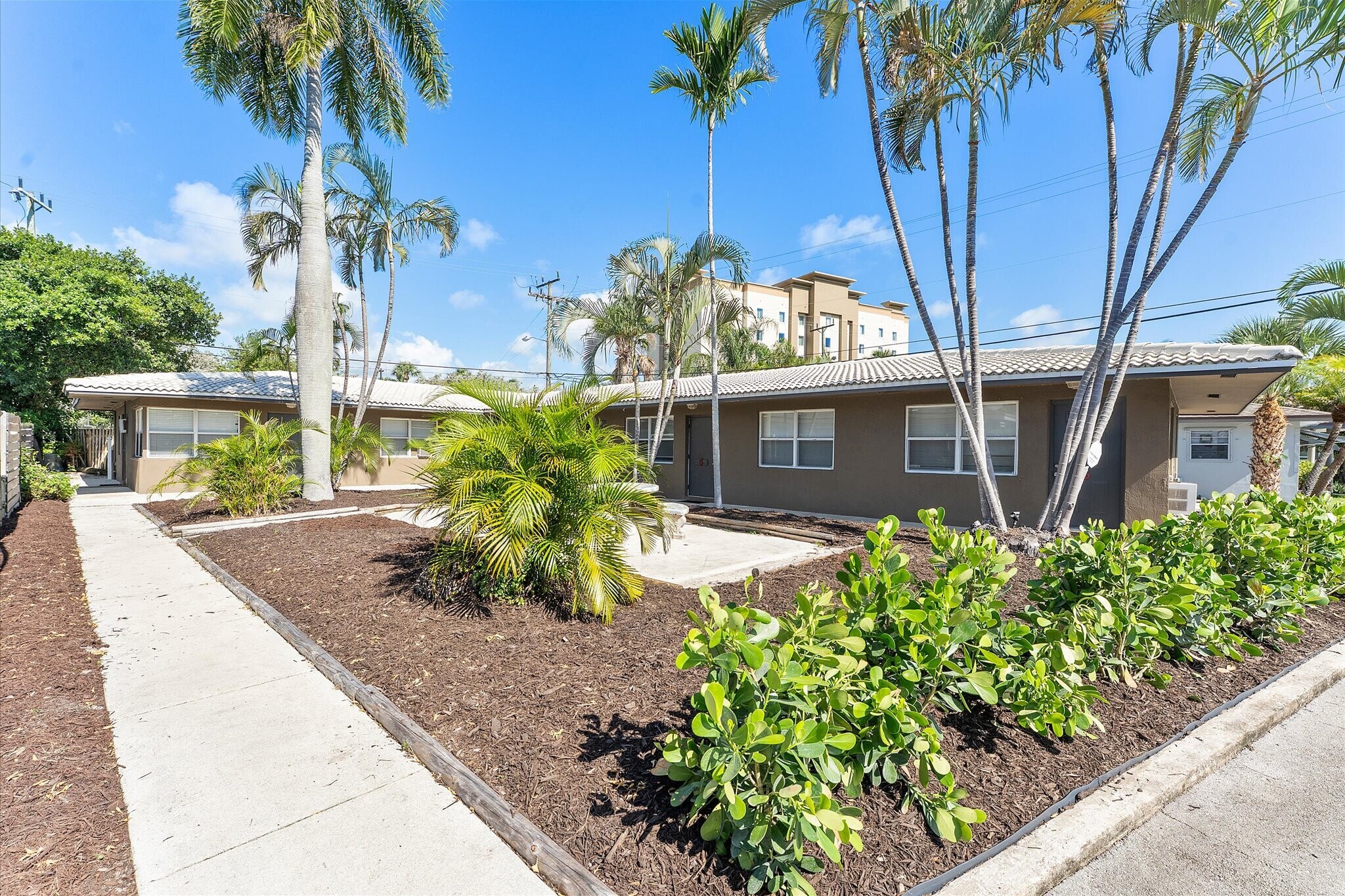 971 SE 22nd Ave, Pompano Beach, FL à vendre Photo du bâtiment- Image 1 de 16