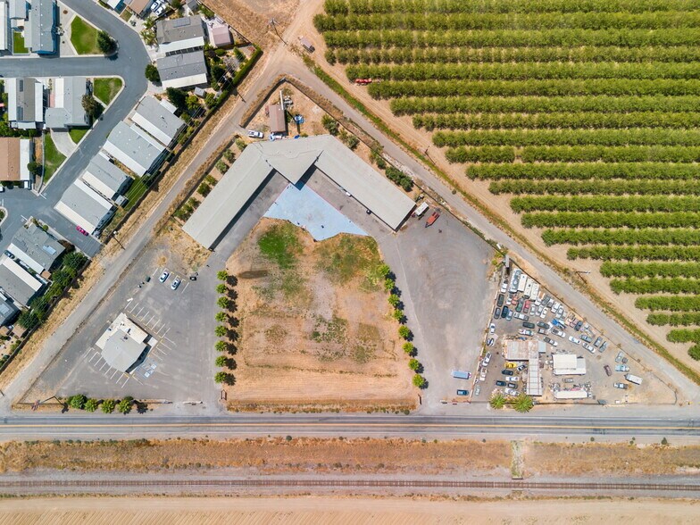 4930 W County Rd, Dunnigan, CA à vendre - Photo du bâtiment - Image 1 de 16