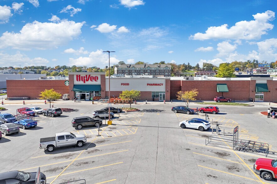 Hy-Vee Investment Portfolio portefeuille de 2 propriétés à vendre sur LoopNet.ca - Photo du bâtiment - Image 1 de 3