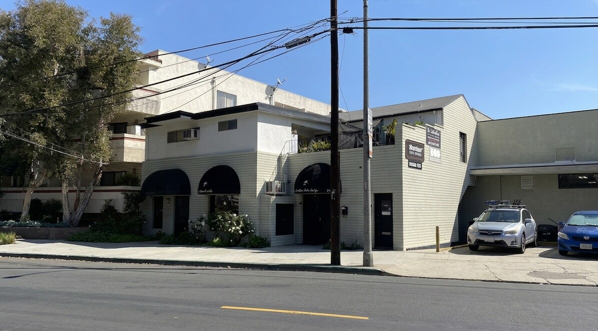 3923 Long Beach Blvd, Long Beach, CA for lease Building Photo- Image 1 of 10