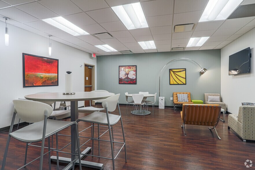 1251 N Eddy St, South Bend, IN à louer - Photo intérieure - Image 3 de 11