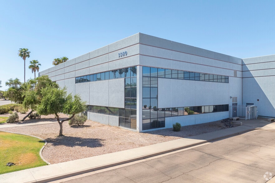 3380 S Price Rd, Chandler, AZ for lease - Primary Photo - Image 1 of 6