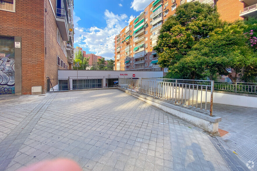 Avenida de Baviera, 5, Madrid, Madrid à vendre - Photo du bâtiment - Image 2 de 2