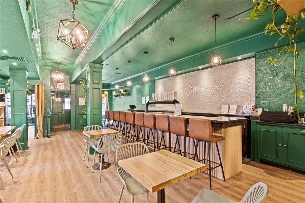 21 Celina St, Oshawa, ON à vendre Photo intérieure- Image 1 de 32