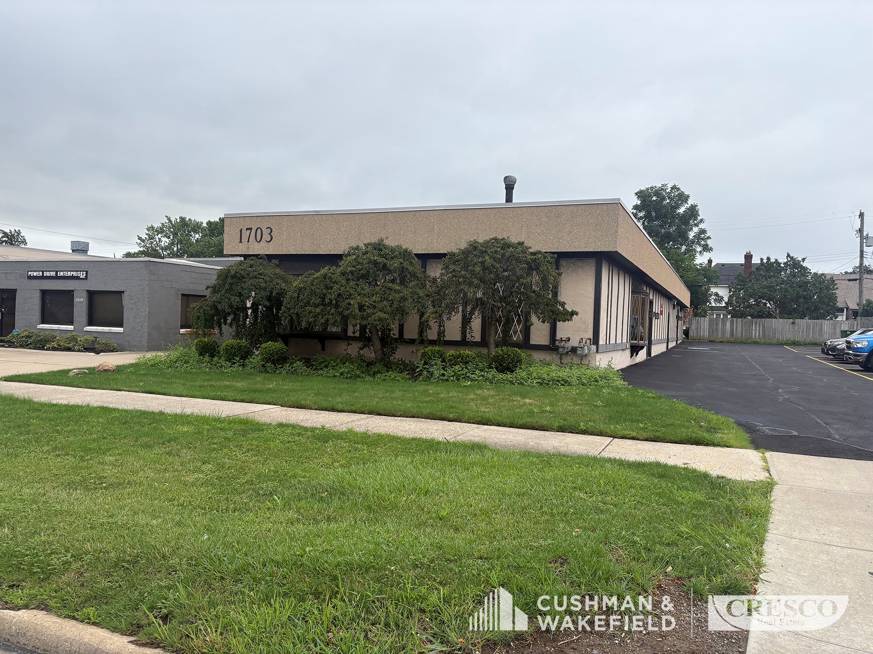 1703 Brookpark Rd, Parma, OH for lease Building Photo- Image 1 of 2