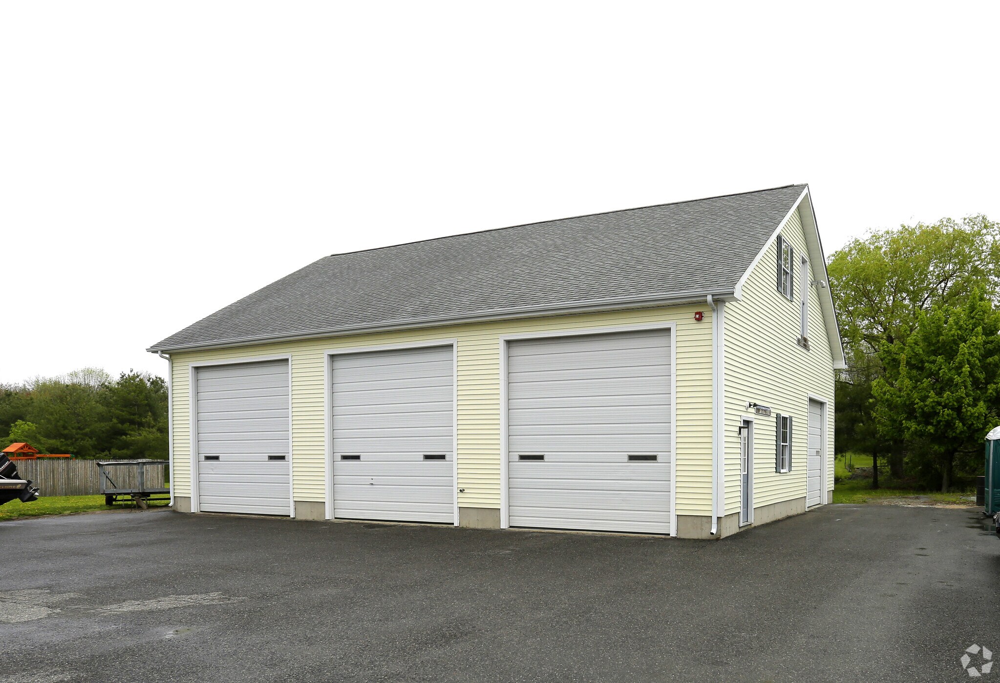 3 New Industrial Rd, Warren, RI for lease Primary Photo- Image 1 of 6