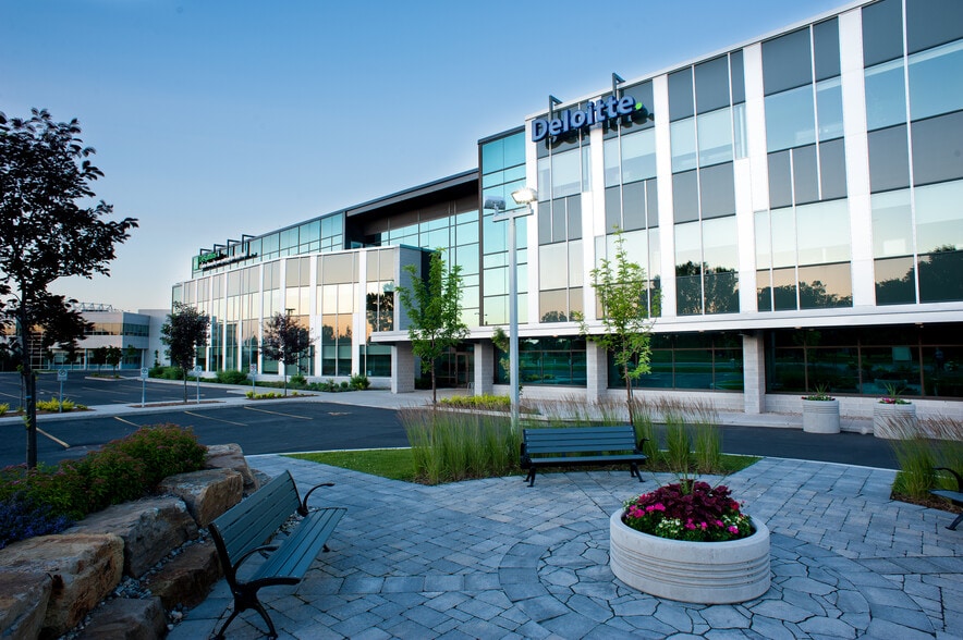 4605 Boul Lapinière, Brossard, QC for lease - Building Photo - Image 1 of 11