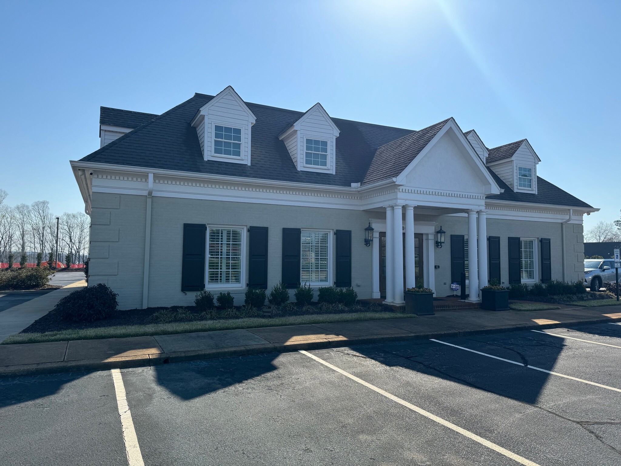 1001 S Mechanic St, Pendleton, SC for lease Building Photo- Image 1 of 10