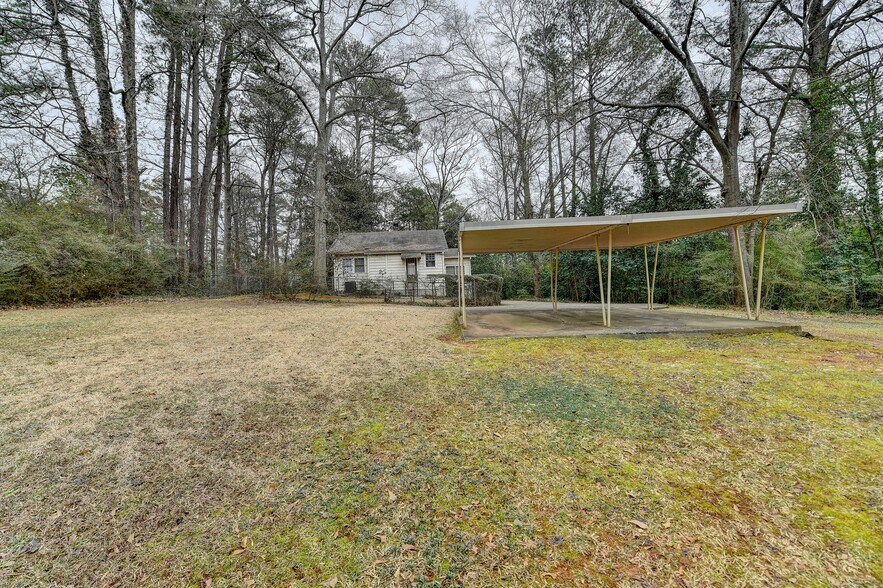 3928 Wieuca Rd NE, Atlanta, GA à vendre - Photo du bâtiment - Image 3 de 12