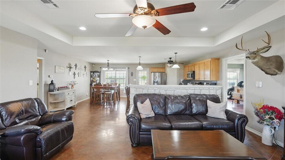 310 Hatter Dr, Moody, TX à vendre - Photo du bâtiment - Image 2 de 38