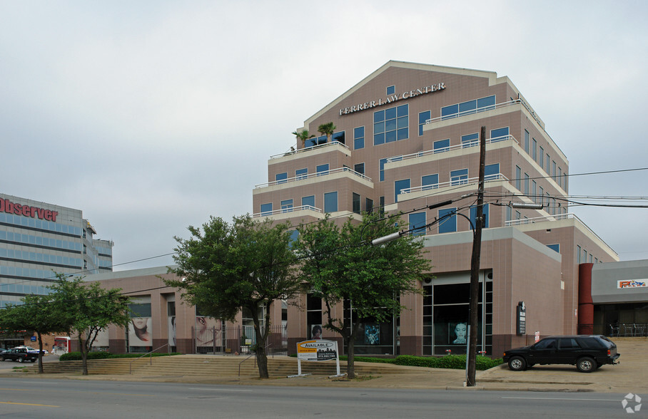 2603 Oak Lawn Ave, Dallas, TX à louer - Photo du bâtiment - Image 3 de 5