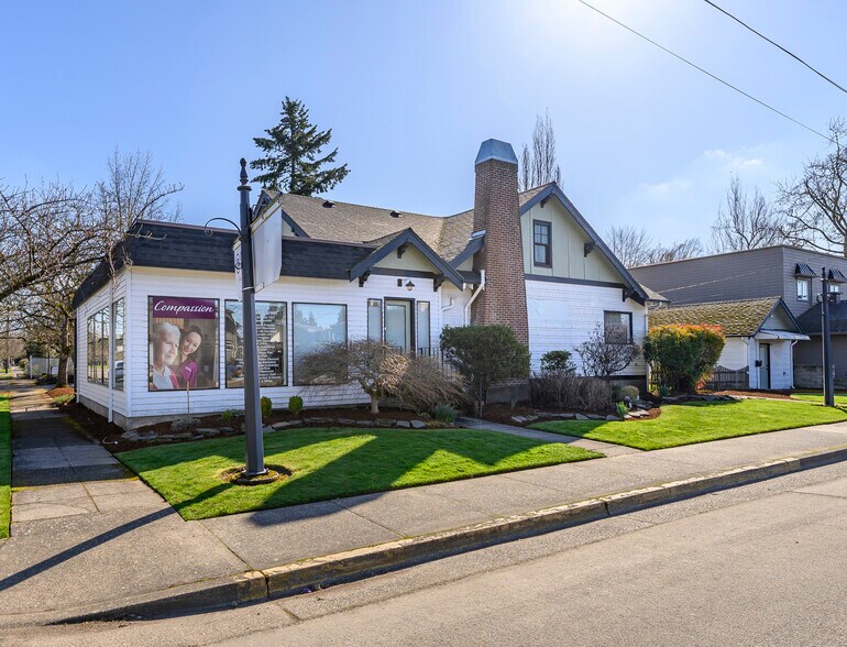 636 NE Baker St, Mcminnville, OR à vendre - Photo du bâtiment - Image 2 de 30