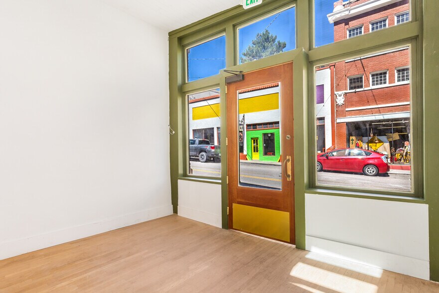78 Main St, Bisbee, AZ à vendre - Photo du bâtiment - Image 2 de 47